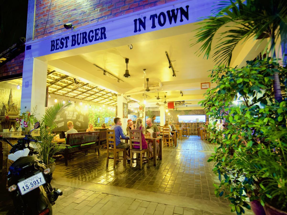 Naga Angkor Hostel Siem Reap Buitenkant foto