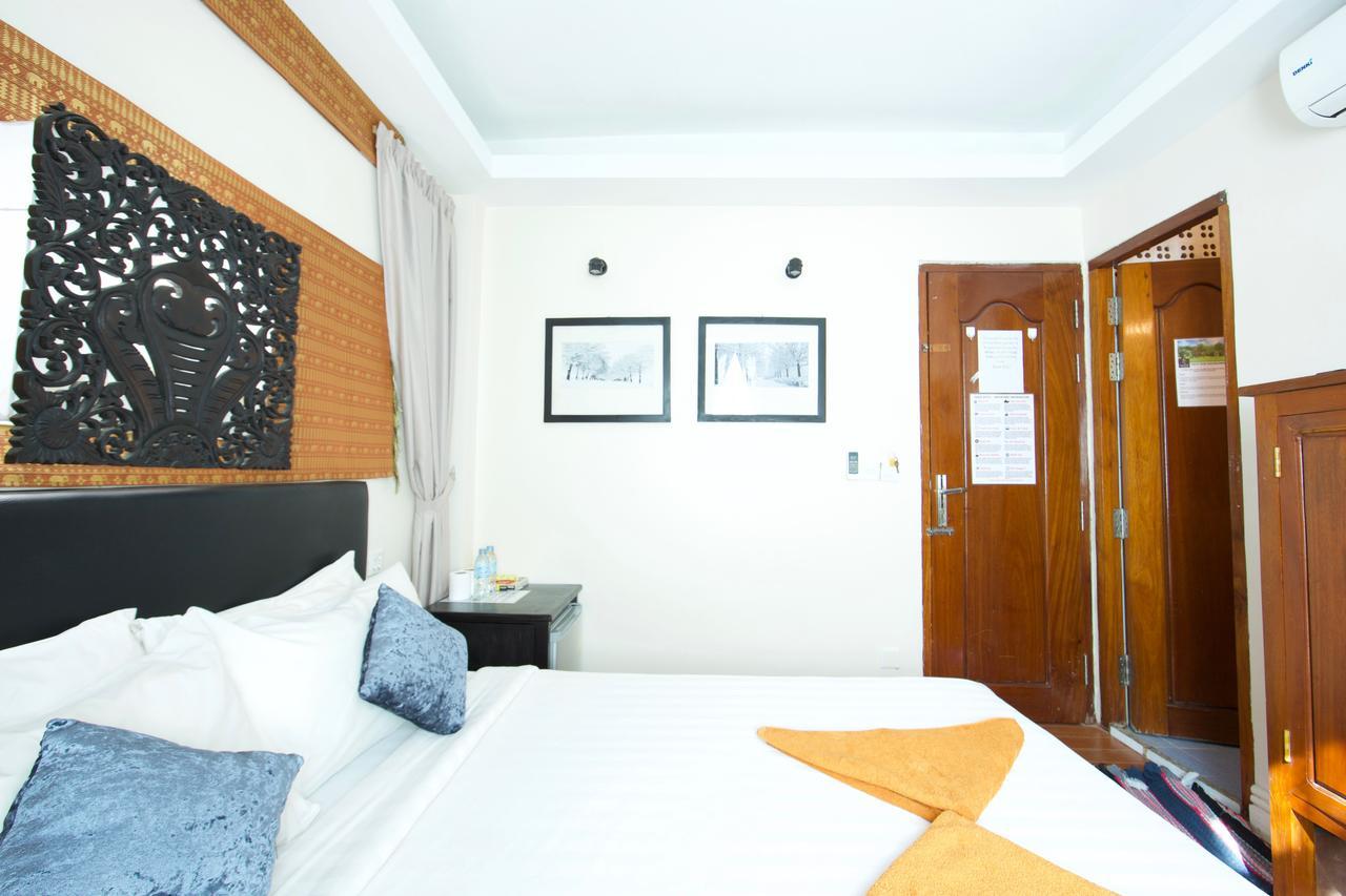 Naga Angkor Hostel Siem Reap Buitenkant foto